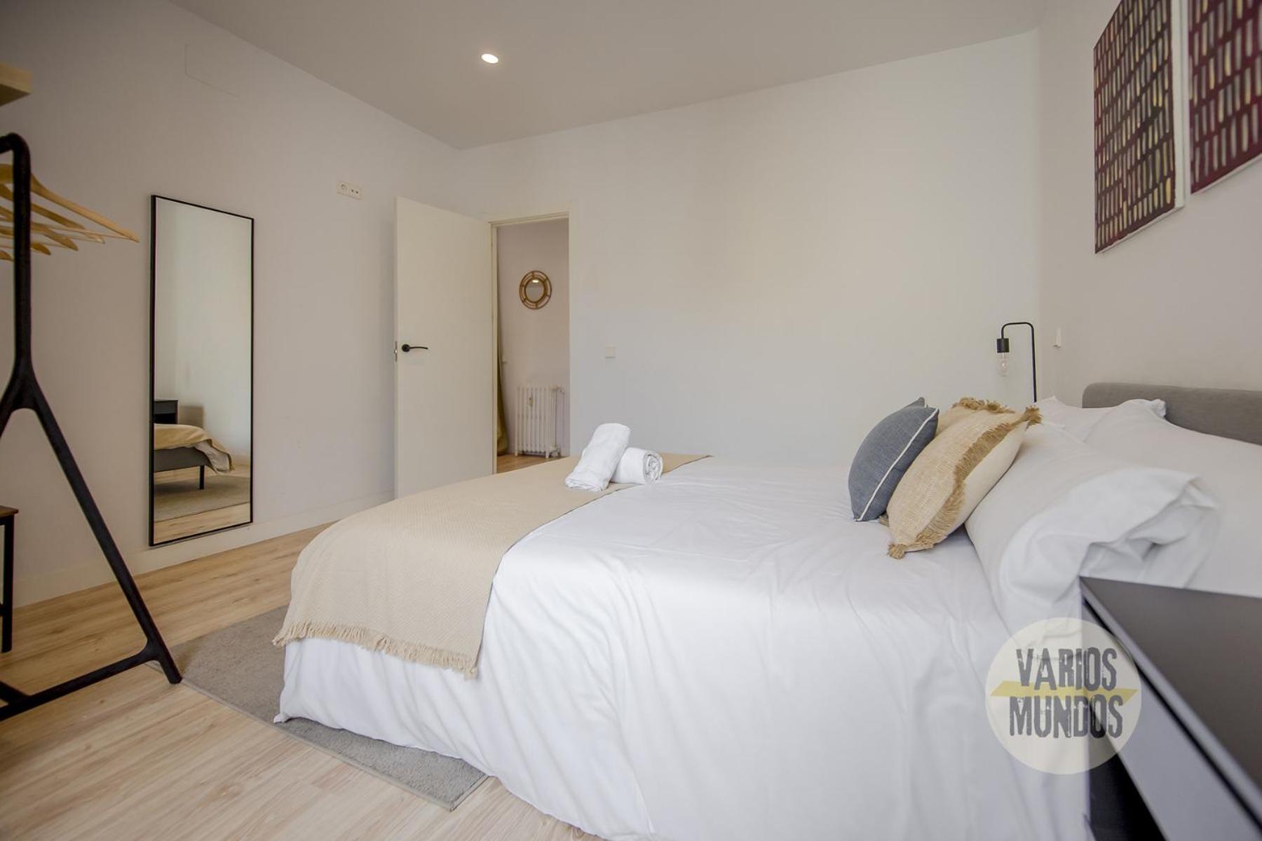 Apartamento Atico X9 Pax Con Gran Terraza En El La Latina Madrid Exterior foto