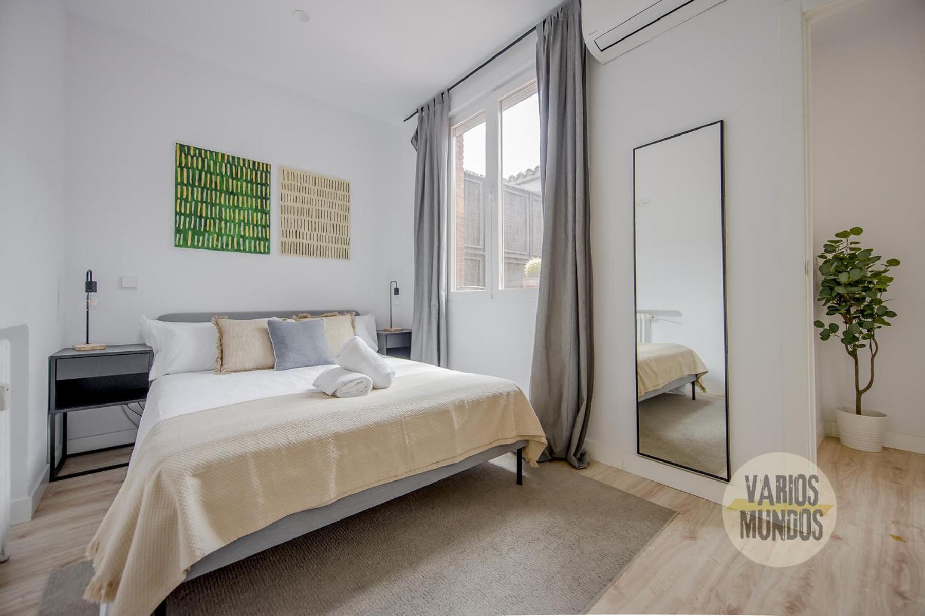 Apartamento Atico X9 Pax Con Gran Terraza En El La Latina Madrid Exterior foto