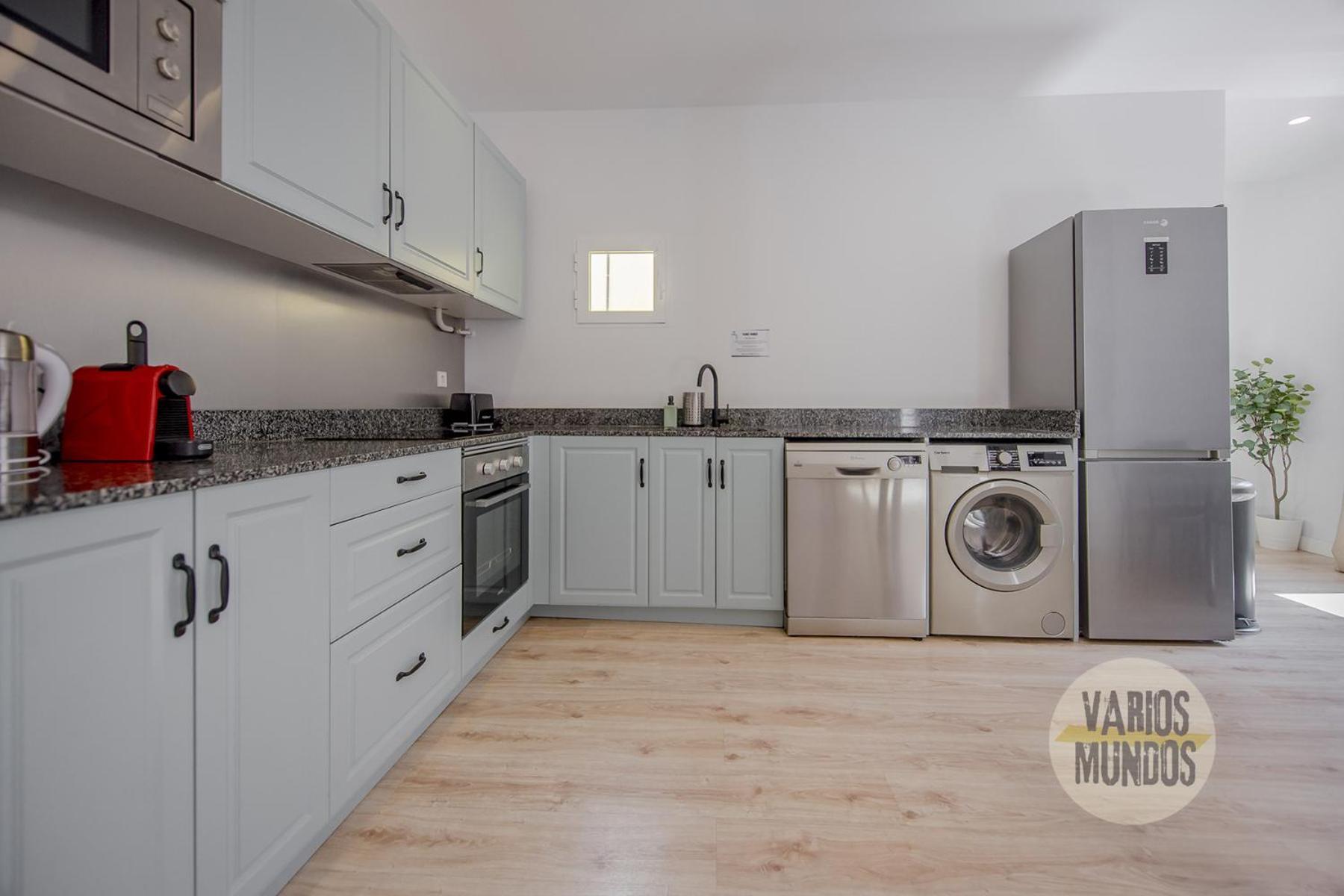 Apartamento Atico X9 Pax Con Gran Terraza En El La Latina Madrid Exterior foto