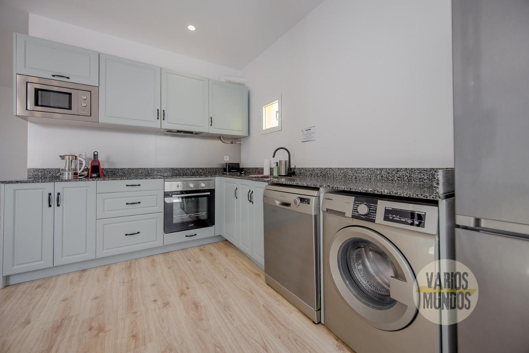 Apartamento Atico X9 Pax Con Gran Terraza En El La Latina Madrid Exterior foto
